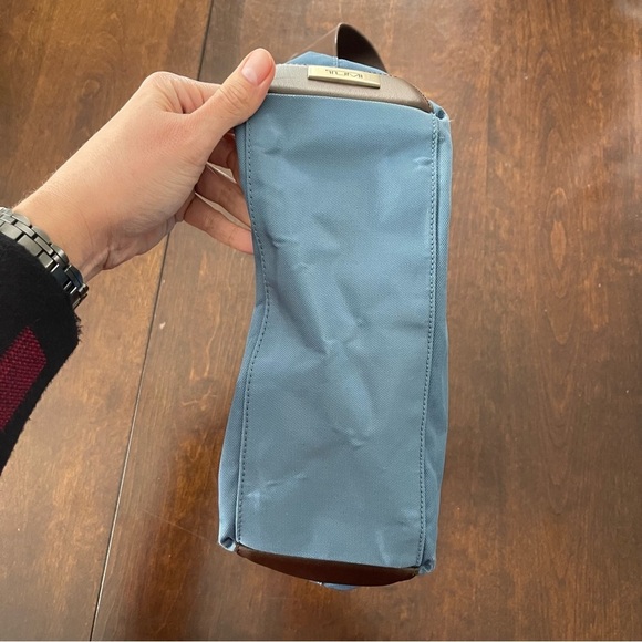 TUMI Nylon and Leather Shoulder Bag Light Blue Brown - Picture 5 of 8